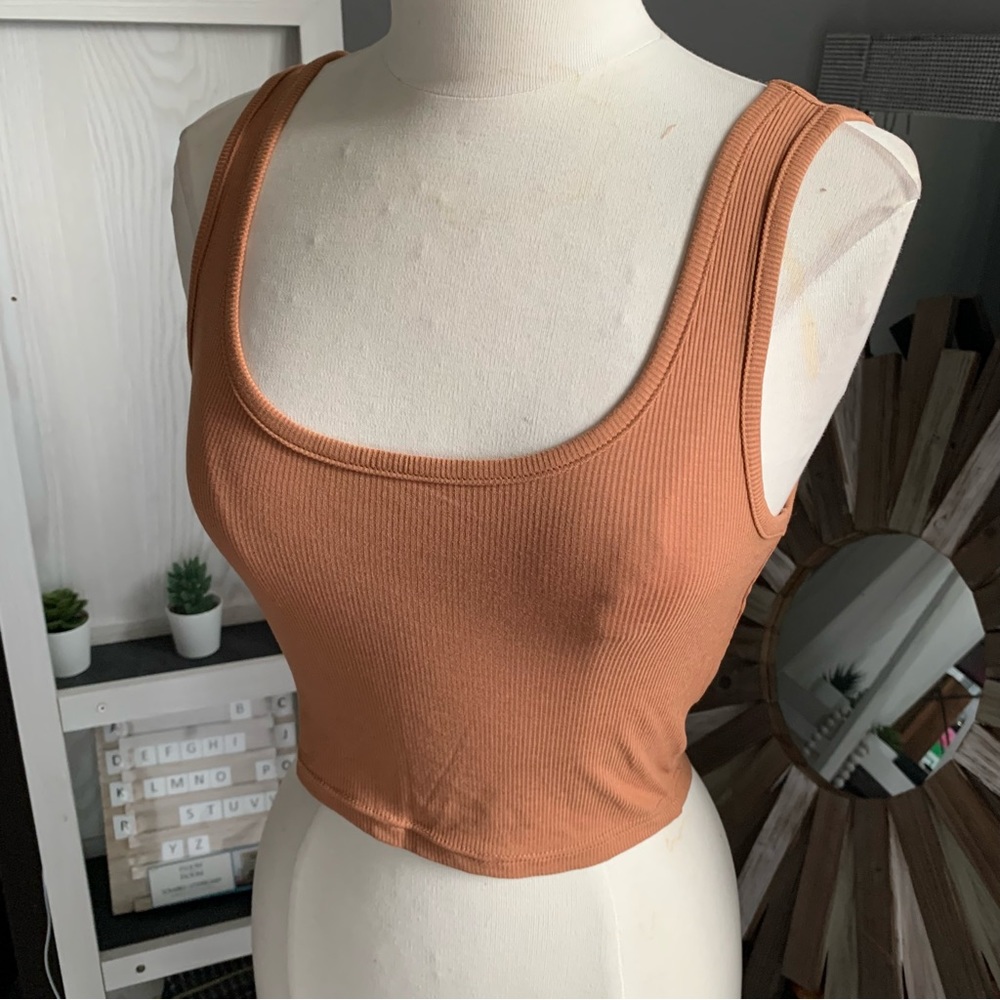 SHEIN | ribbed cropped tank top size small - Picture 3 of 6